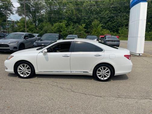 Starfire Pearl 2011 Lexus ES 350 Base