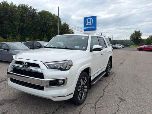 Blizzard Pearl 2018 Toyota 4Runner Limited