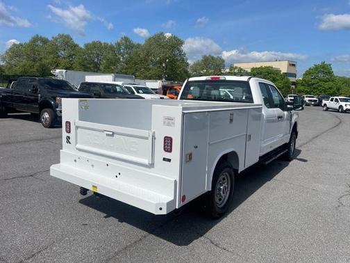 2025 Ford F-250 XL
