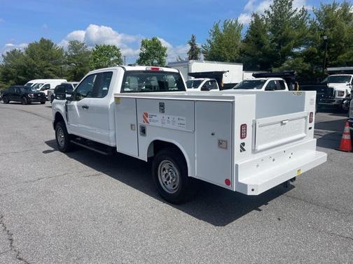2025 Ford F-250 XL