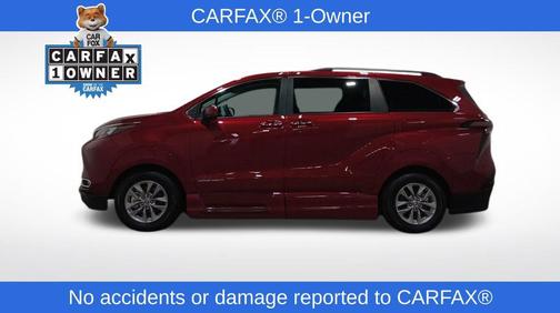 2024 Toyota Sienna XLE