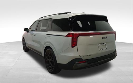 2025 Kia Carnival SX