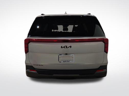 2025 Kia Carnival SX