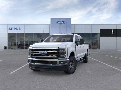 Oxford White 2026 Ford F-250 Lariat