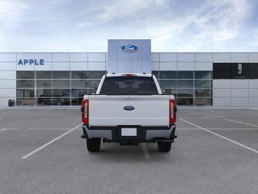 Oxford White 2026 Ford F-250 Lariat