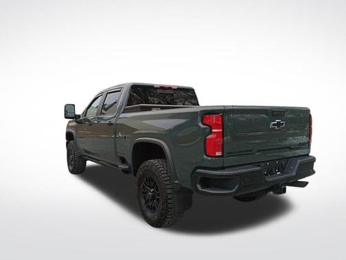 2025 Chevrolet Silverado 2500 4WD Crew Cab Standard Bed ZR2