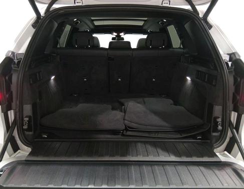 Mineral White Metallic 2021 BMW X5 xDrive40i