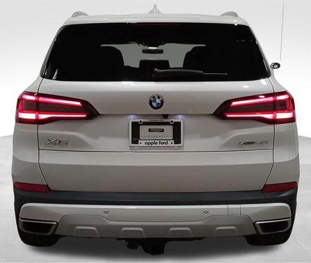 Mineral White Metallic 2021 BMW X5 xDrive40i