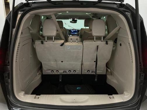 2021 Chrysler Pacifica Hybrid Touring L