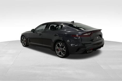 2021 Kia Stinger GT1