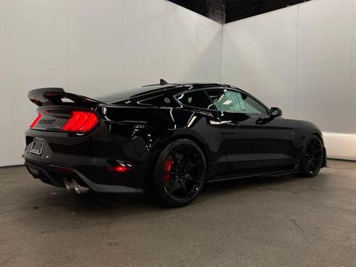 2020 Ford Shelby GT500 Base