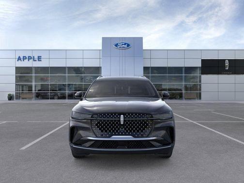 Infinite Black Metallic Clearcoat 2026 Lincoln Nautilus Reserve
