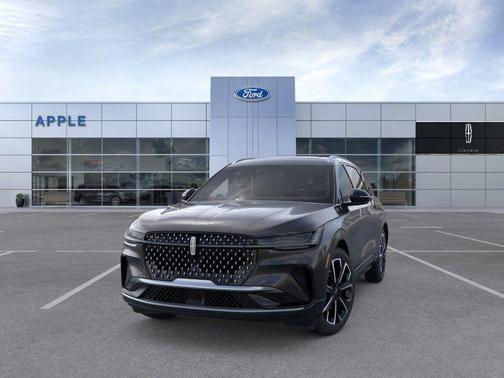 Infinite Black Metallic Clearcoat 2026 Lincoln Nautilus Reserve