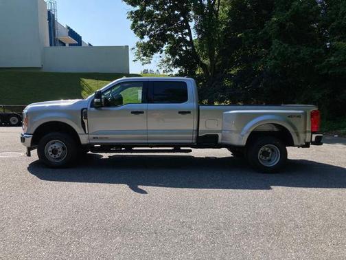 2024 Ford F-350 XLT