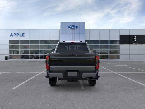2025 Ford F-350 Platinum