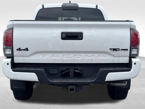 2017 Toyota Tacoma SR