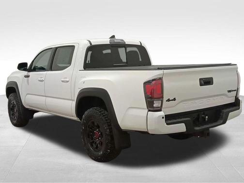 Super White 2017 Toyota Tacoma Base