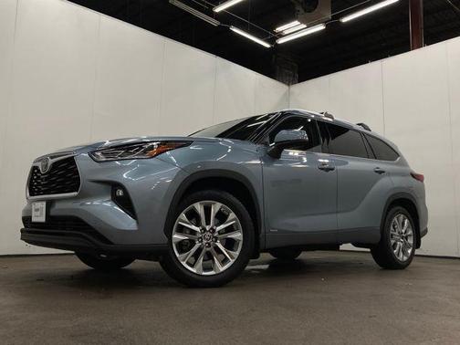 2023 Toyota Highlander Hybrid Limited