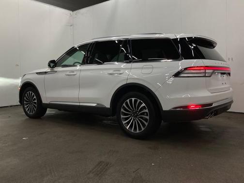 2023 Lincoln Aviator Standard AWD