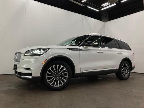 2023 Lincoln Aviator Standard AWD