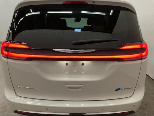 2021 Chrysler Pacifica Hybrid Touring L