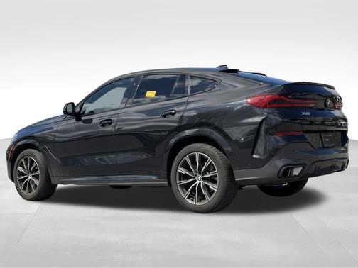 Black Sapphire Metallic 2023 BMW X6 xDrive40i