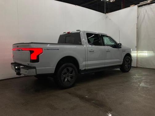 2023 Ford F-150 Lightning LARIAT