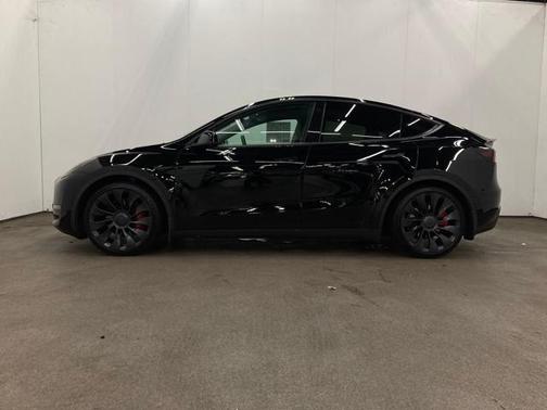 2022 Tesla Model Y Performance Dual Motor All-Wheel Drive