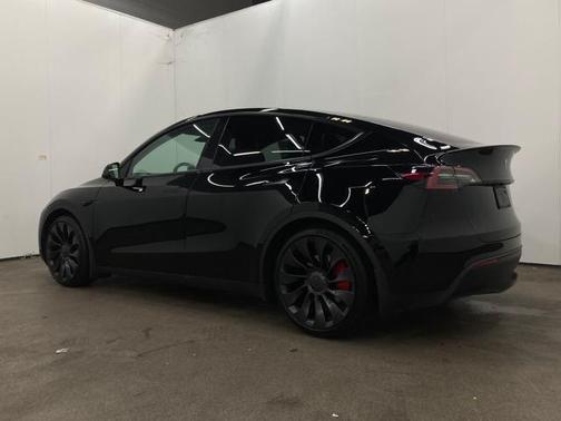2022 Tesla Model Y Performance Dual Motor All-Wheel Drive