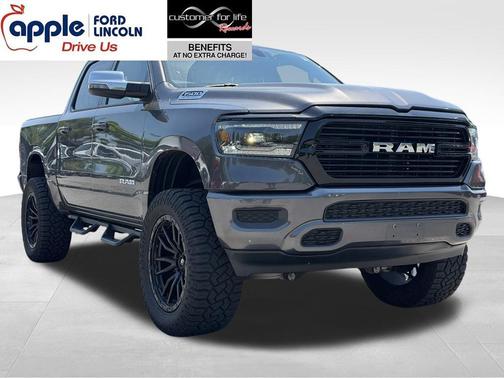 Granite Crystal Metallic Clearcoat 2024 RAM 1500 Laramie