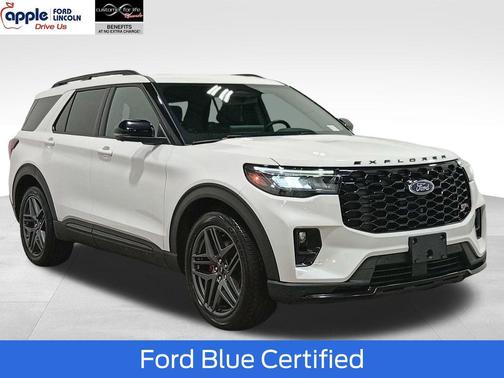 White Metallic 2025 Ford Explorer ST