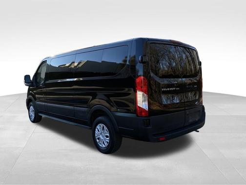 2022 Ford Transit-350 XLT