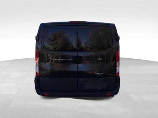 2022 Ford Transit-350 XLT