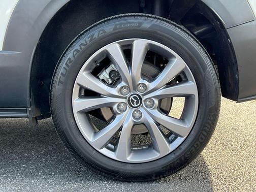 Snowflake White Pearl Mica 2024 Mazda CX-30 2.5 S Preferred Package