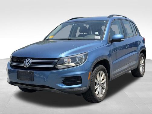Pacific Blue Metallic 2017 Volkswagen Tiguan Limited 2.0T