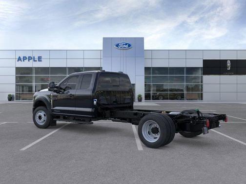 2025 Ford F-450 XL