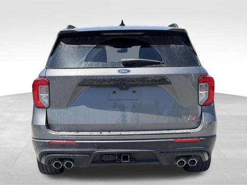Carbonized Gray Metallic 2023 Ford Explorer ST
