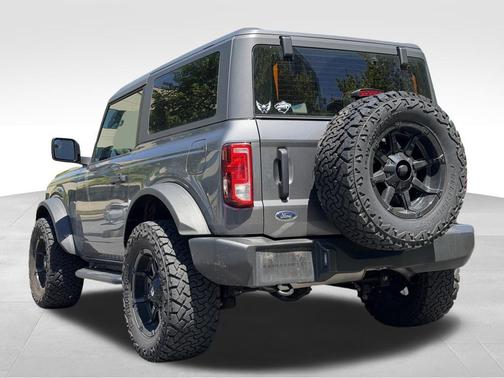 Carbonized Gray Metallic 2022 Ford Bronco Base