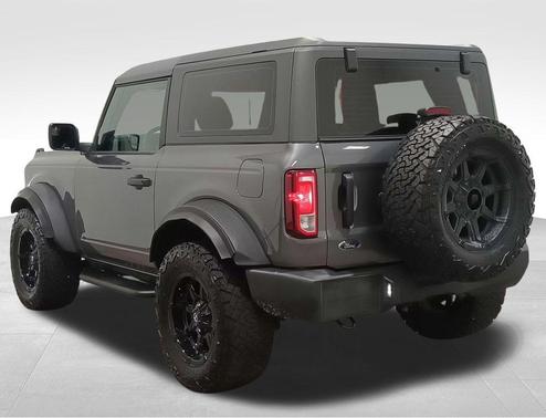 Carbonized Gray Metallic 2022 Ford Bronco Base