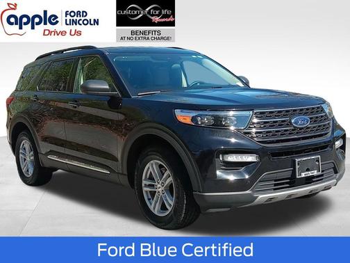 Black Metallic 2024 Ford Explorer XLT