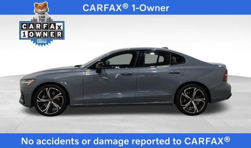 2024 Volvo S60 B5 Plus Dark Theme