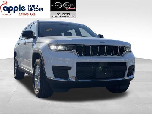 Bright White Clearcoat 2021 Jeep Grand Cherokee L Laredo