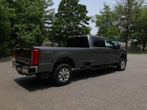2023 Ford F-350 XLT