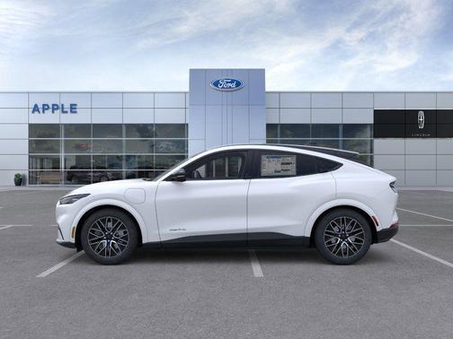 Star White Metallic Tri-Coat 2026 Ford Mustang Mach-E Premium