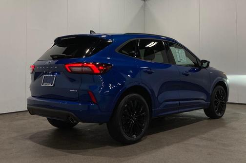 2023 Ford Escape ST-Line Elite