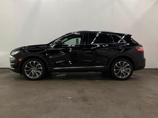2021 Lincoln Nautilus Reserve