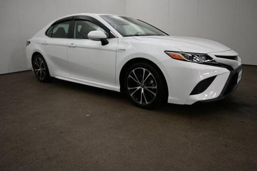 2019 Toyota Camry Hybrid SE