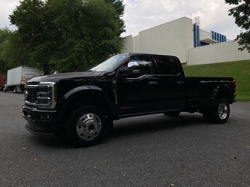2024 Ford F-450 Limited