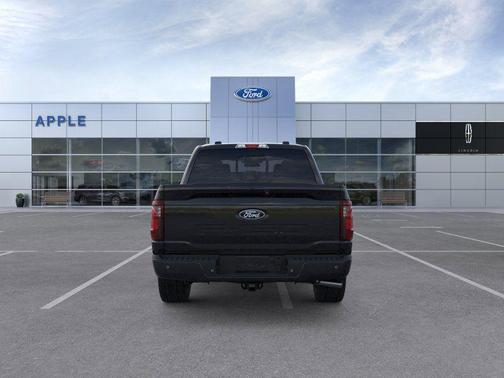 Agate Black Metallic 2026 Ford F-150 XLT