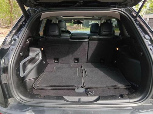 Brilliant Black Crystal Pearlcoat 2015 Jeep Cherokee Limited